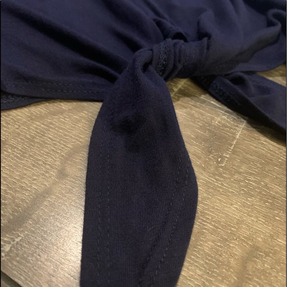 KIM & CAMI Short Sleeve Top - Picture 4 of 4